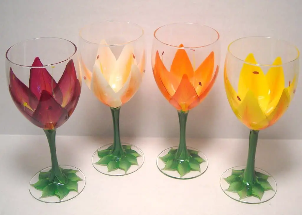 how to paint a wine glass with acrylic paint